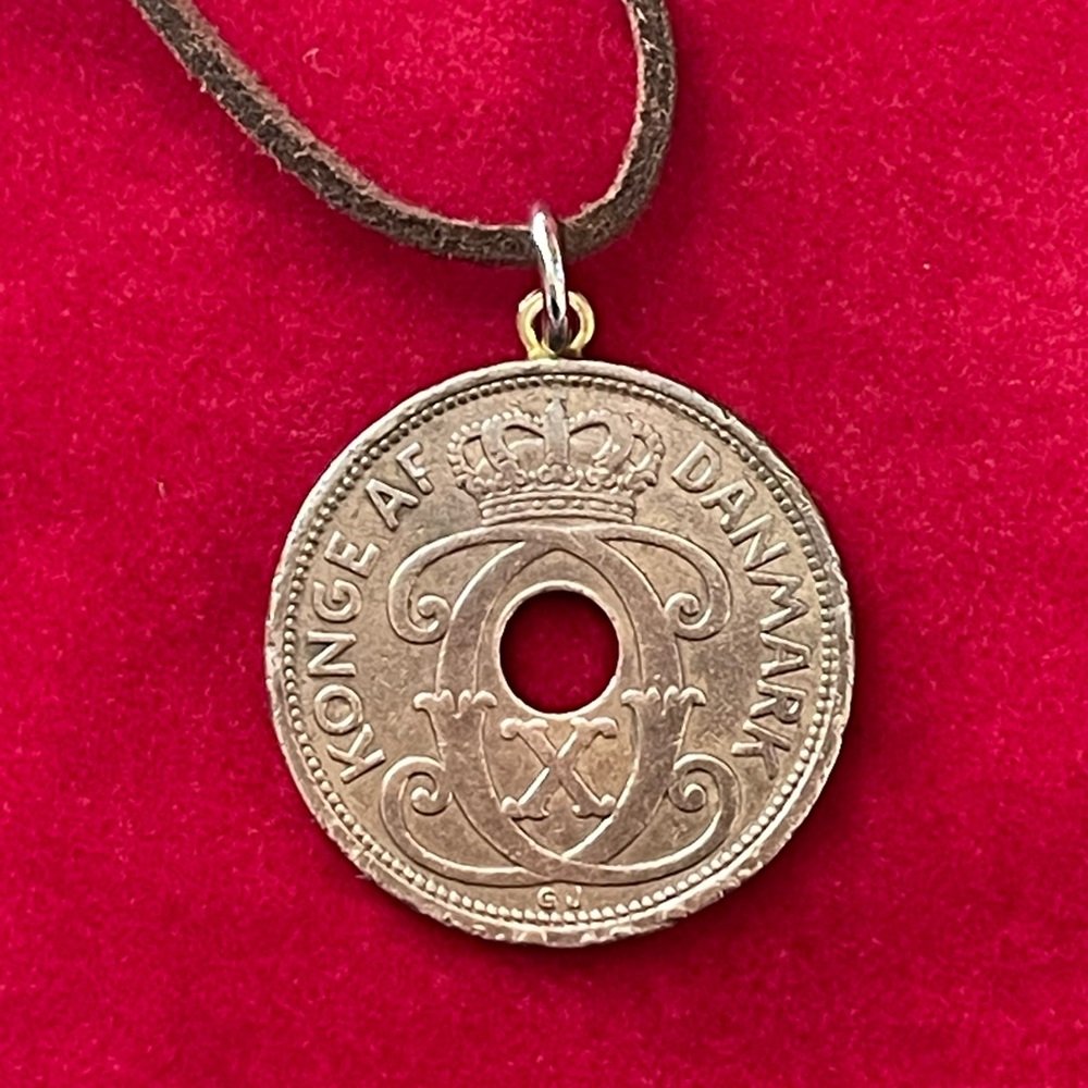Danmark Coin Pendant Necklace